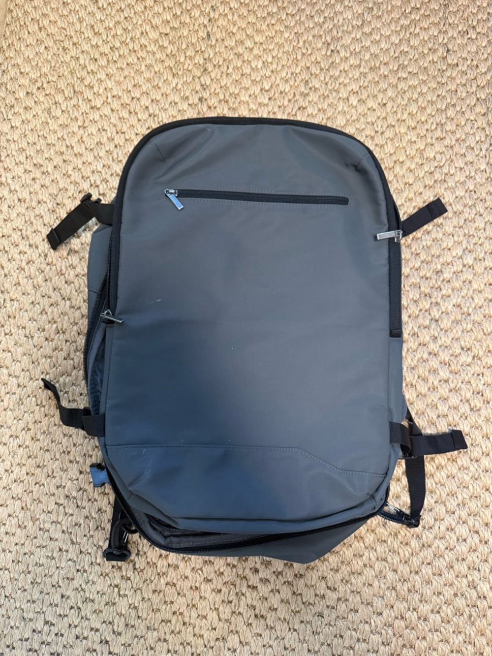 45L backpack with 17 inch laptop pocket